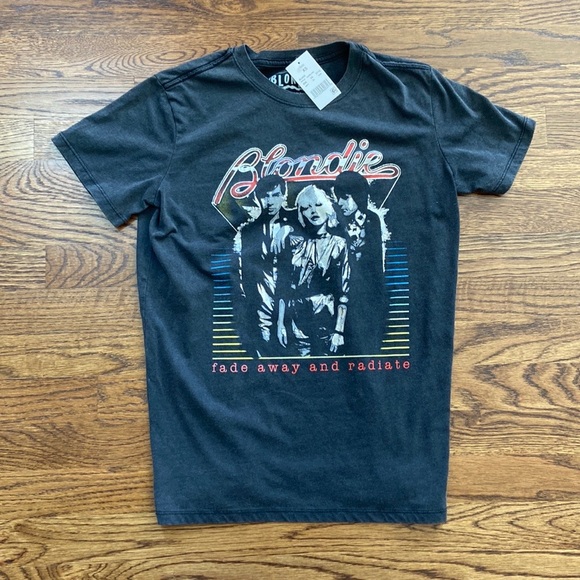 Blondie Tops - NWT Blondie Graphic Band Tshirt- XSmall